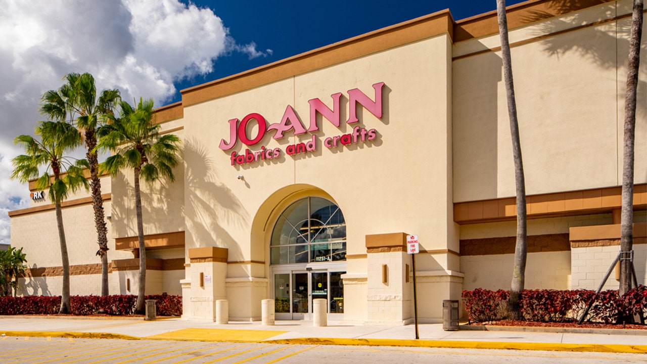 Joann Fabrics and Crafts - Little Rock, Arkansas - Awnex - Architectural  Branding Elements