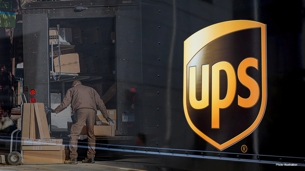 UPS plans hefty holiday fees amid coronavirus-related shipment surge - Fox Business