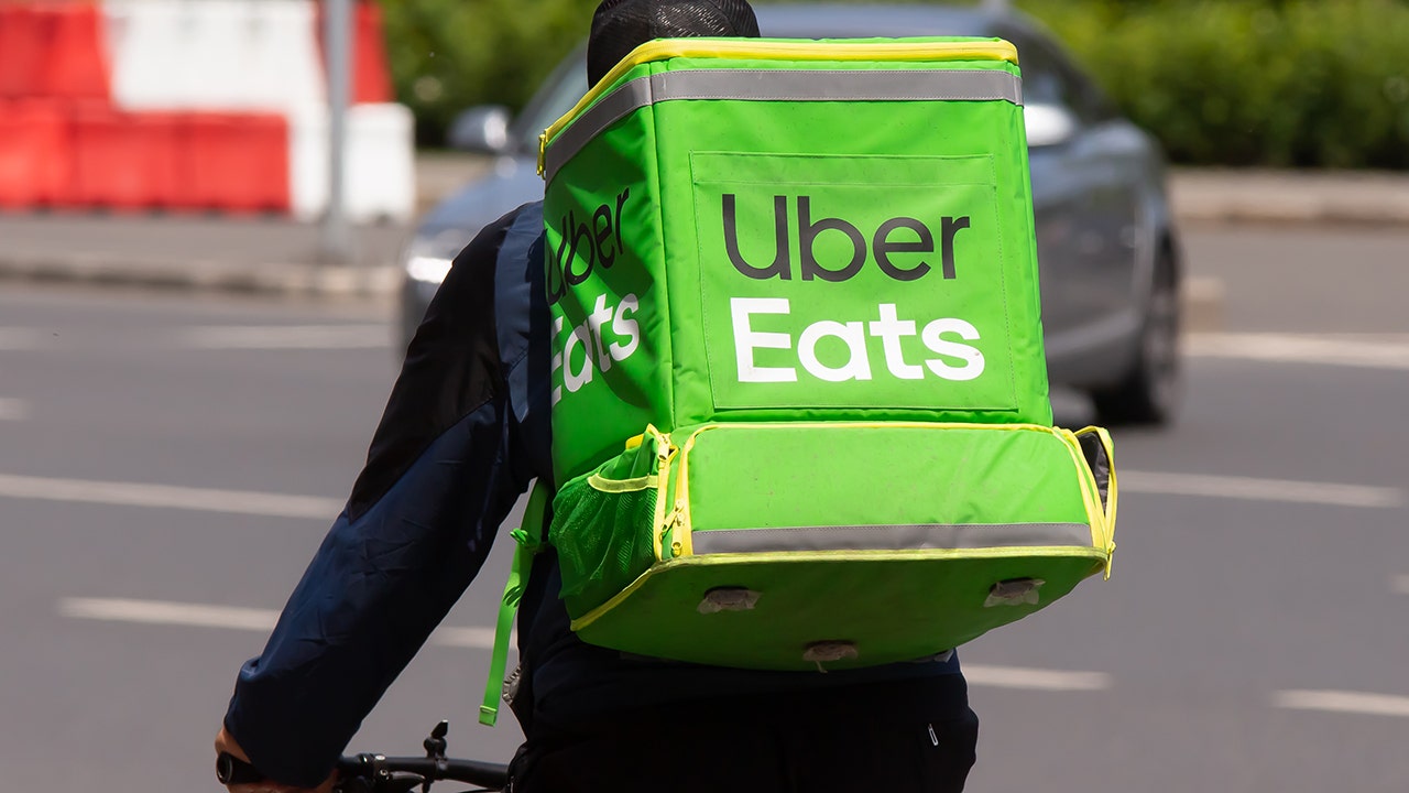 Uber Eats Business Now Trumps Uber S Rideshare Revenue Fox Business
