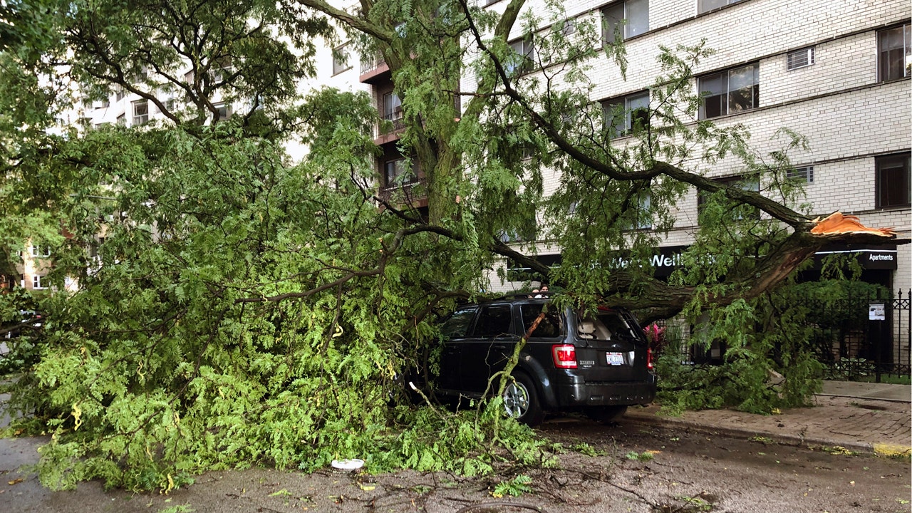 Power Outages Top 1 Million In Midwest After Derecho Some May Be Out For Days Fox Business