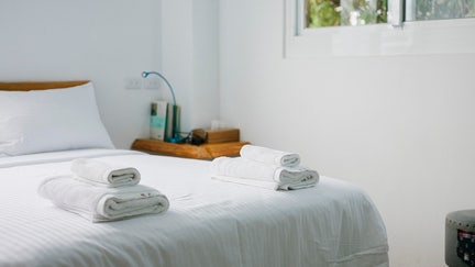 Airbnb&rsquo;s new policy generally bars hosts from asking guests to strip beds or start laundry before checkout for reservations booked on or after Nov. 20, 2026. - Fox Business News