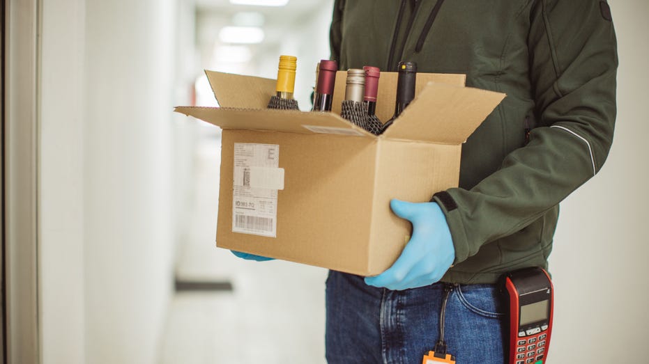 Food delivering at home address