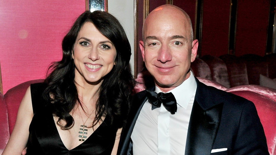 Jeff Bezos Ex Wife Mackenzie S Post Divorce Revenge Fox Business