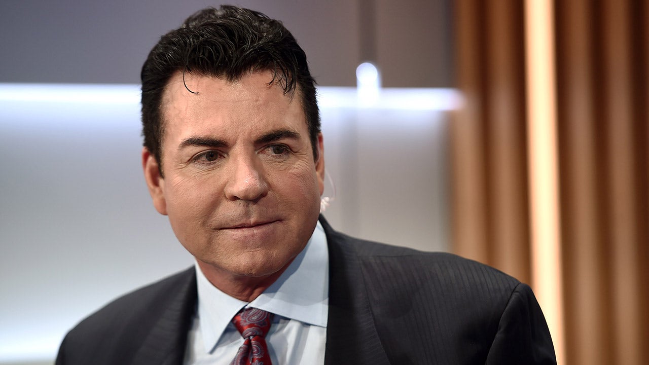 Papa John's founder John Schnatter responds to pizza chain's Atlanta move Papa John's founder John Schnatter responds to pizza chain's Atlanta move