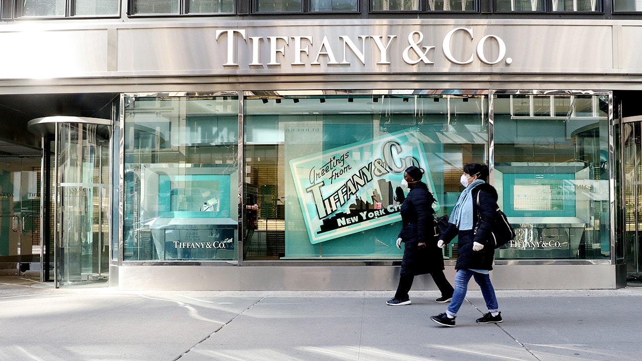 Tiffany shareholders back LVMH deal, vote seals on again, off