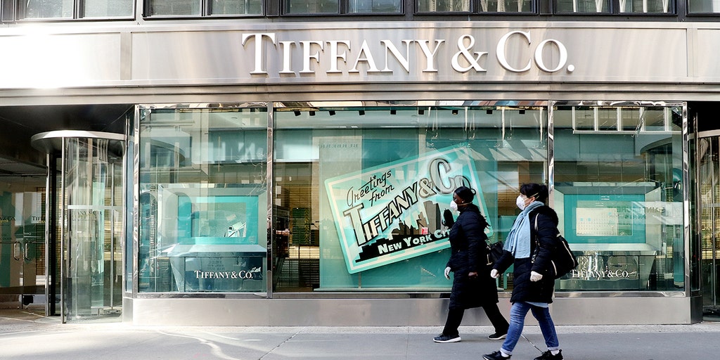 LVMH cierra acuerdo de adquisición con Tiffany - CGTN en Español