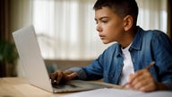 Computer glitches disrupt classes as schools return online