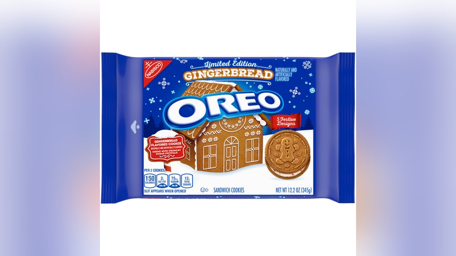 Celebrate The Holidays with this Oreo Christmas Gift Set!