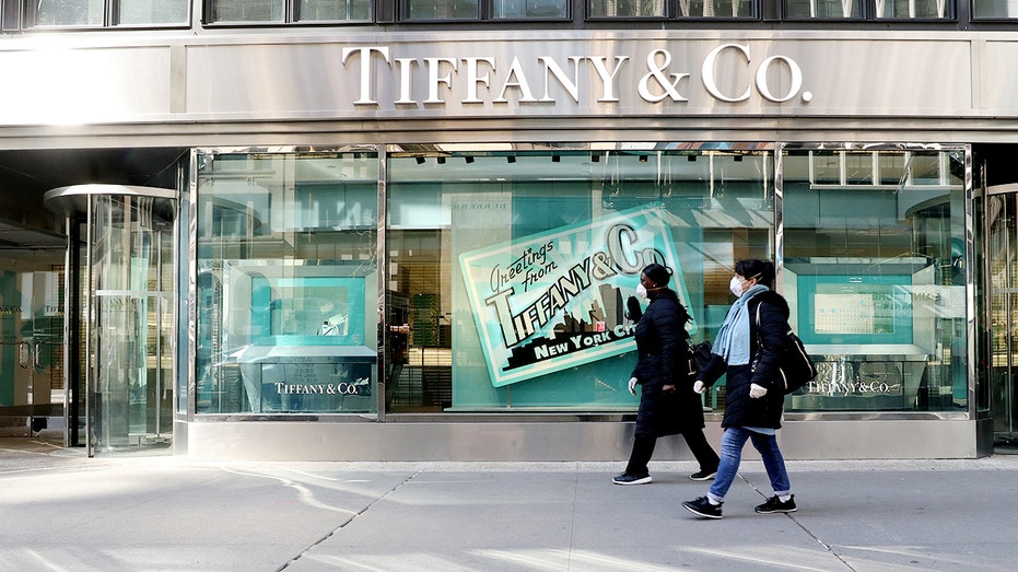 LVMH Walks Away from $16 billion Tiffany Purchase
