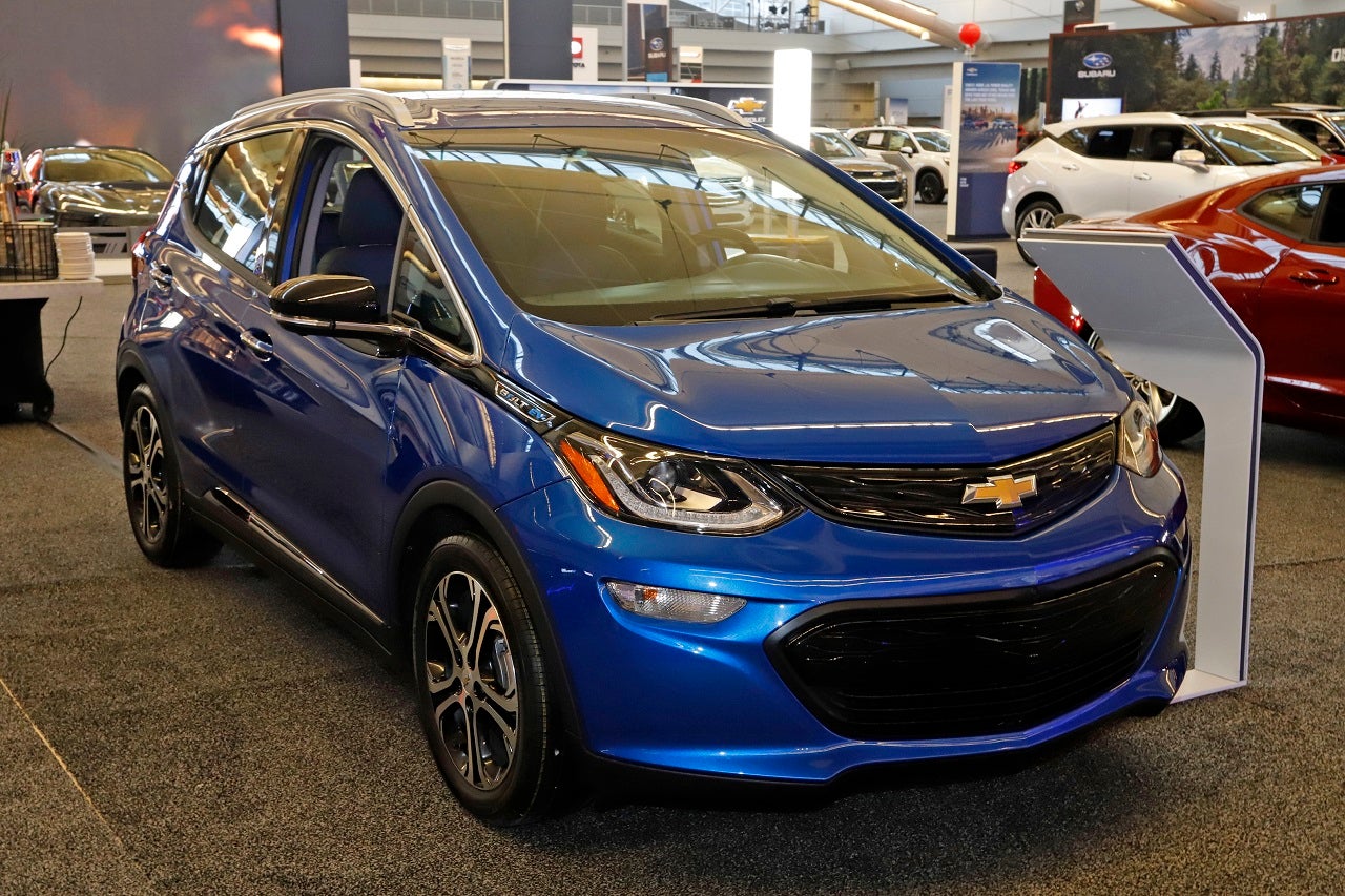 US officials investigate reports of fires in Chevy Bolt electric vehic... image