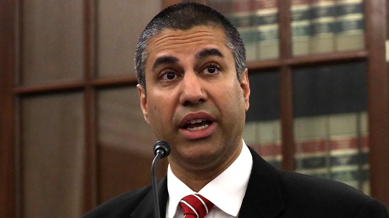 US FCC President Warns of Threats to China’s Telecommunications