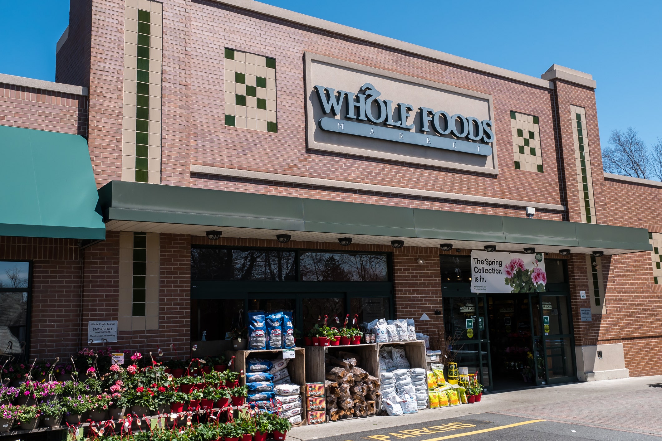 Whole Foods recalls select macaroni and cheese products over undeclared