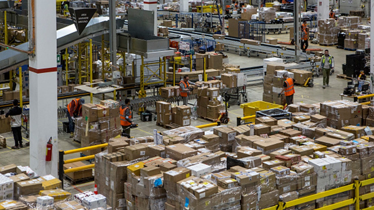 Demand for big-box warehouses soars under e-commerce surge, report says ...