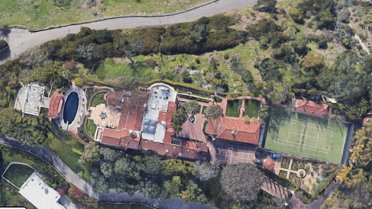 LeBron James closes on 37M home in Beverly Hills Report Fox