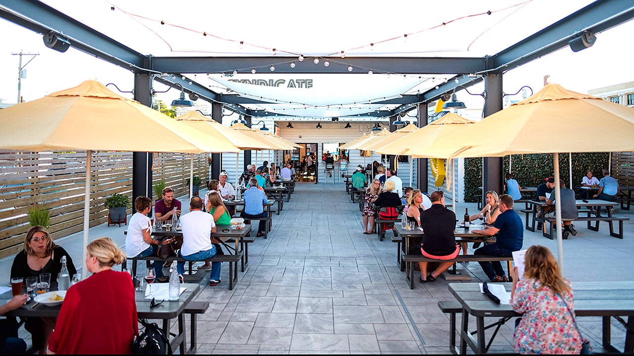 Adapt or else: Downtown businesses cope with new reality Adapt or else: Downtown businesses cope with new reality