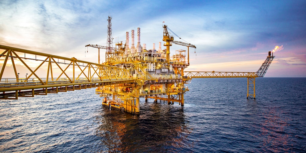 Top Republican aims to force Biden admin to hold canceled oil and gas lease sales - Vimarsana News