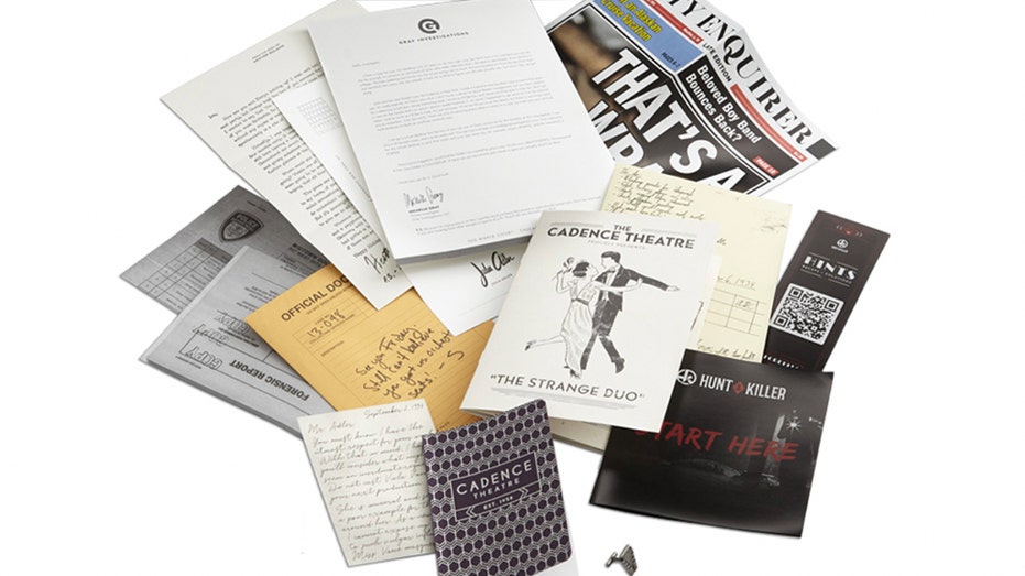 Hunt A Killer Murder Mystery Game: Curtain outlet Call Box Set Retail $200