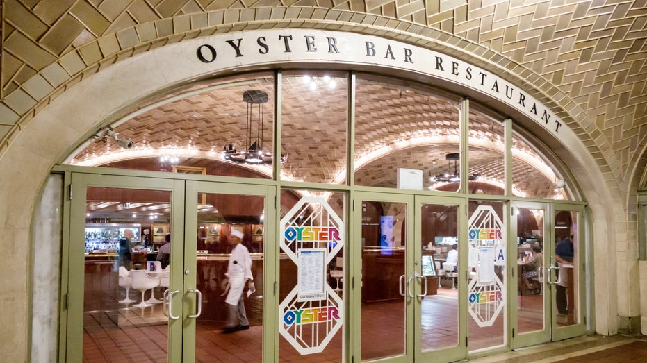 NYC Grand Central Oyster Bar closes days after reopening due to