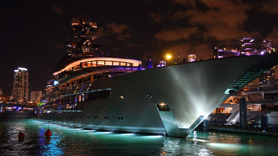 NFL Owner Shad Khan Selling Luxurious Yacht For Incredible Amount Of ...