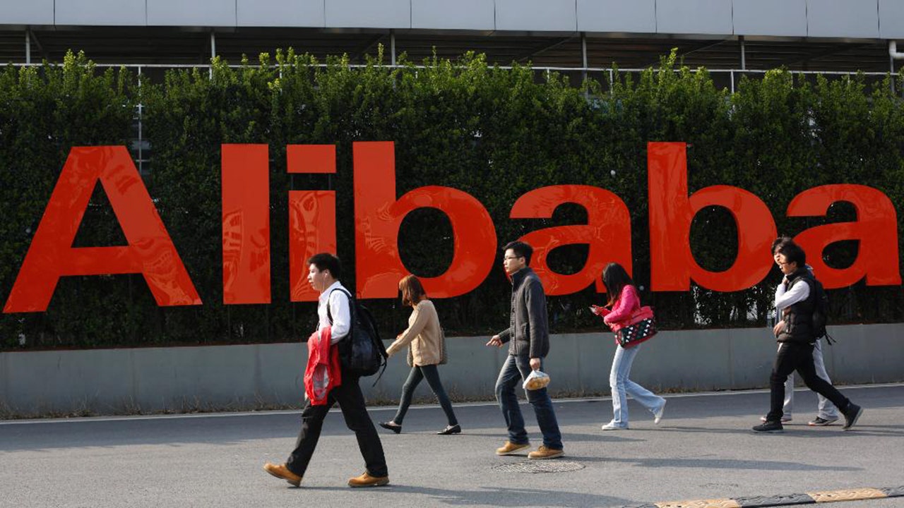US weighs incorporating Alibaba, Tencent to China stock ban