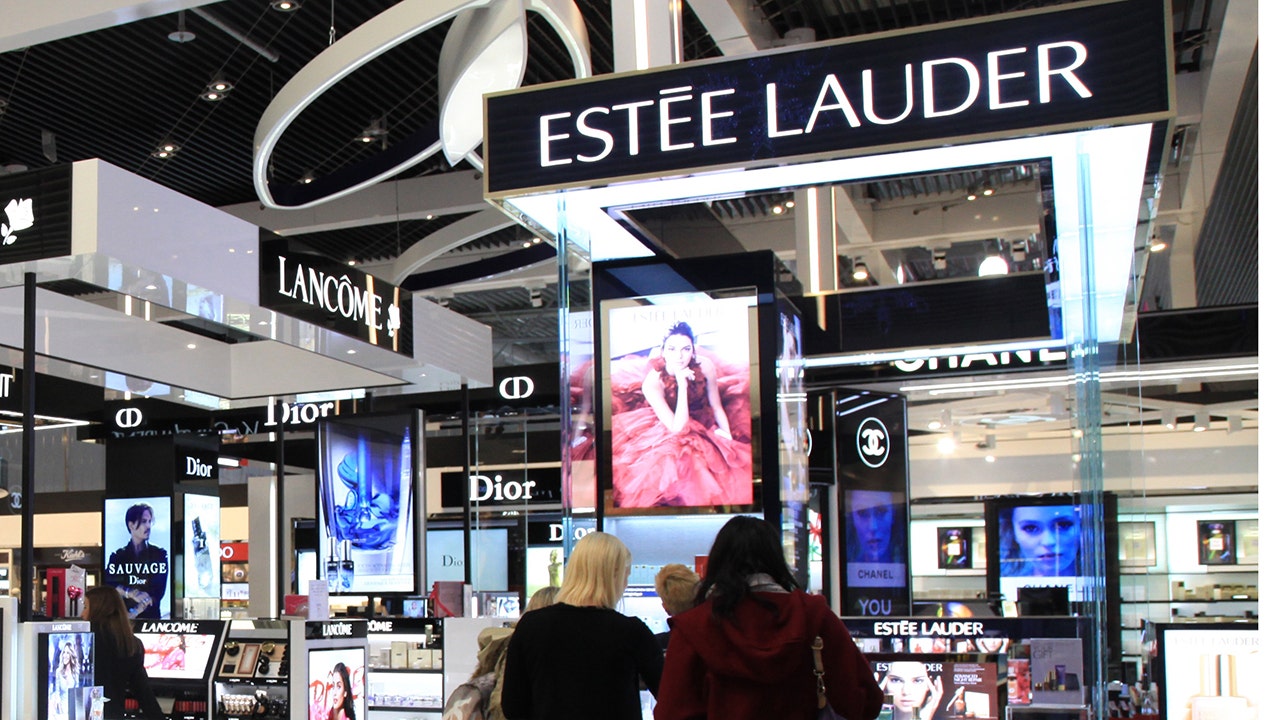 Estee Lauder tops estimates on China demand, online boost