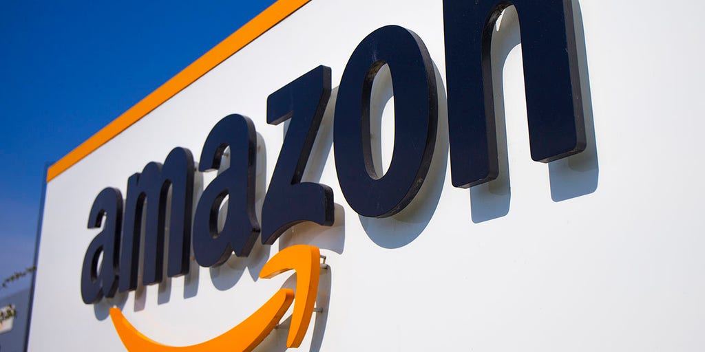 Amazon has become top U.S. clothing retailer, outselling Walmart, Target: report - Vimarsana News