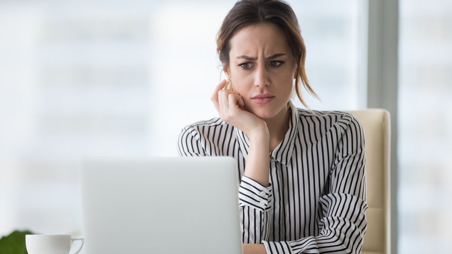 woman at laptop