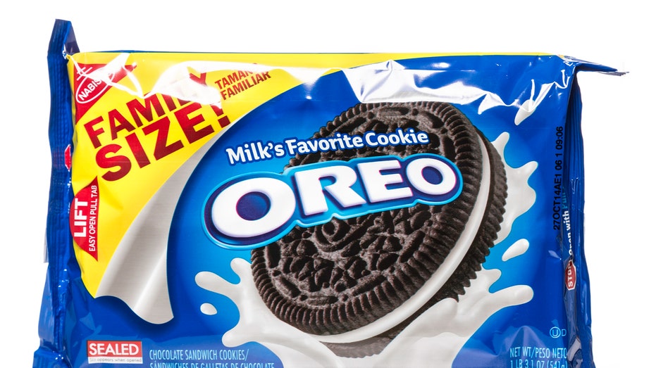 PSA: This Cookie Spoon Is the Perfect Gift For Oreo Lovers