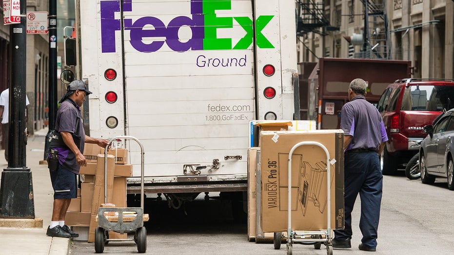 FedEx making a city delivery