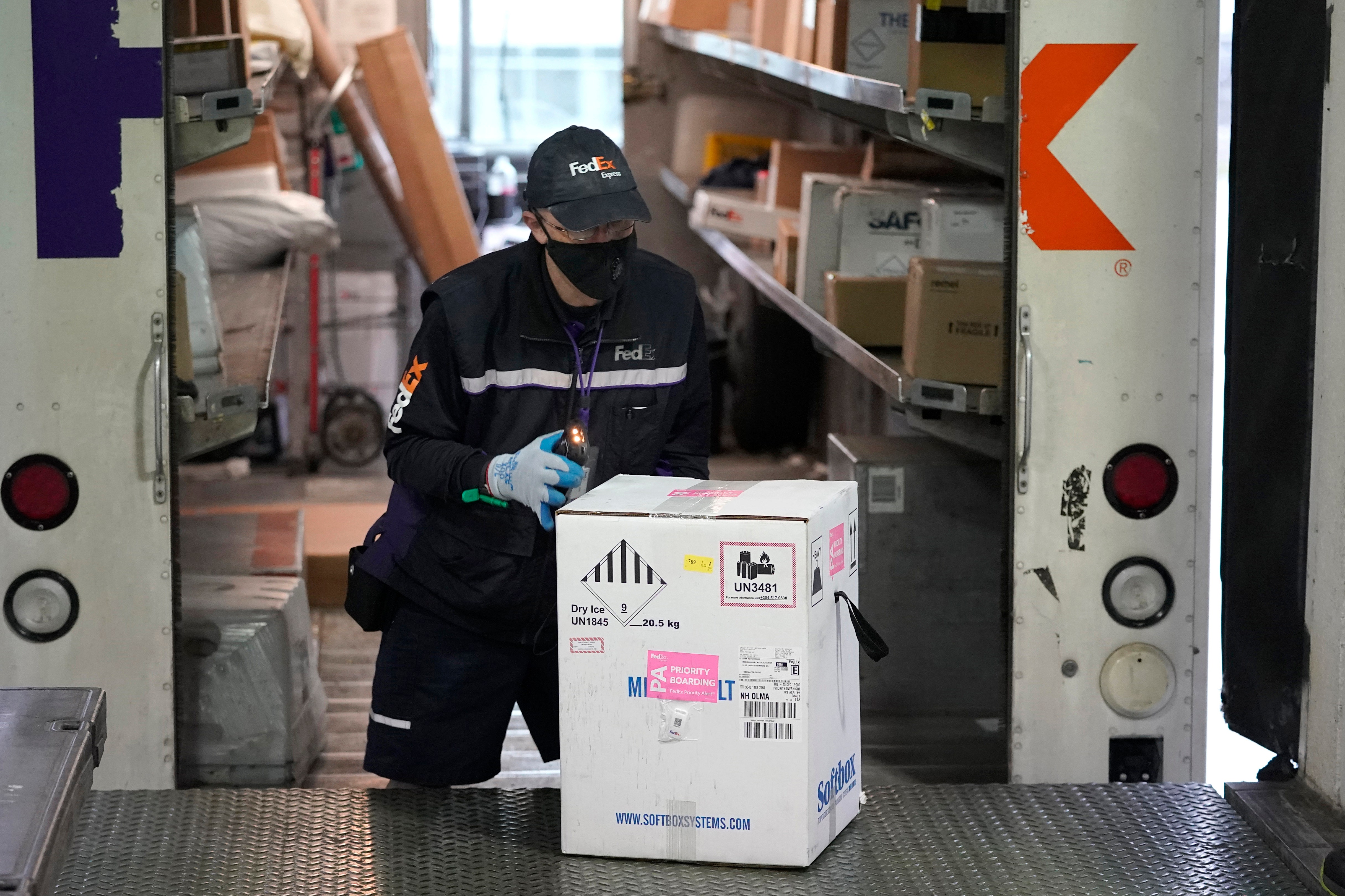 FedEx is ready for additional distribution of COVID-19 vaccine here and abroad, supporting an “unparalleled” delivery network