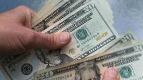 Five financial mistakes Americans in their 30s and 40s are making, expert warns - Fox Business News