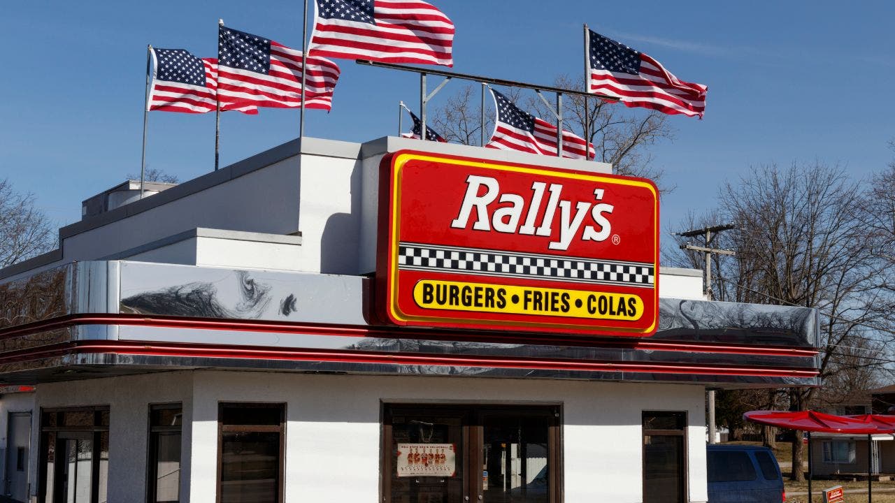 Checkers And Rally S To Debut New Look In Summer 2021 Fox Business