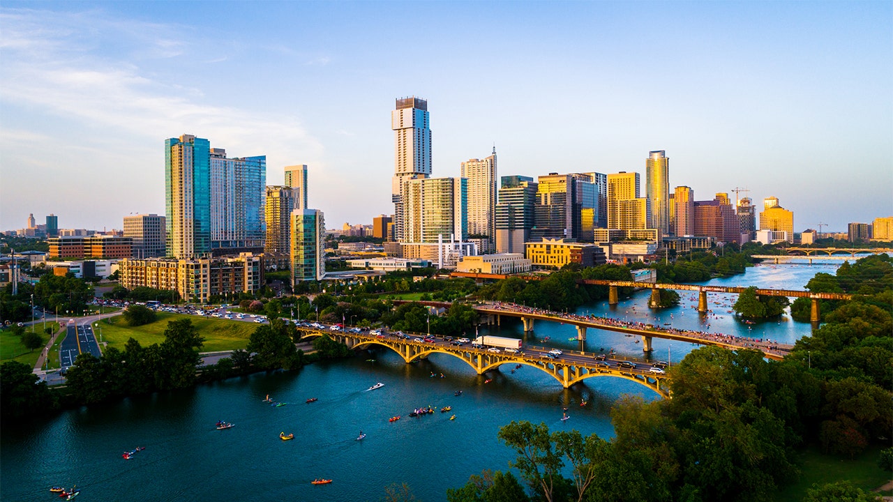 Relocations from San Francisco to Texas, Florida jumped between 32% and 46% in 2020 Relocations from San Francisco to Texas, Florida jumped between 32% and 46% in 2020