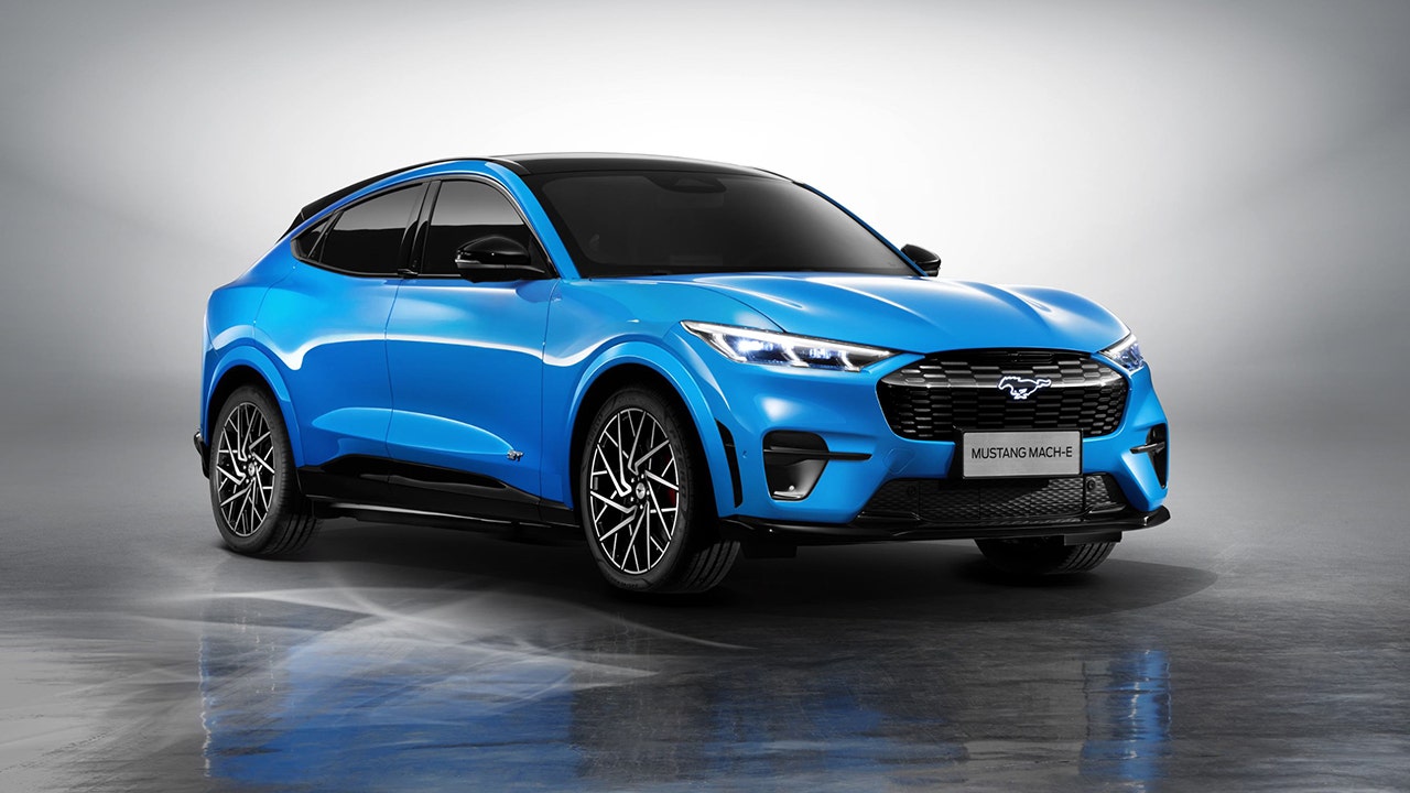 Suv with shop mustang logo