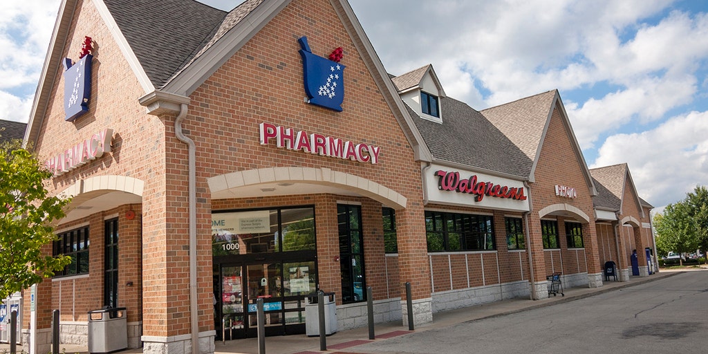 Walgreens agrees to pay Florida $683 million in opioid case - Vimarsana News