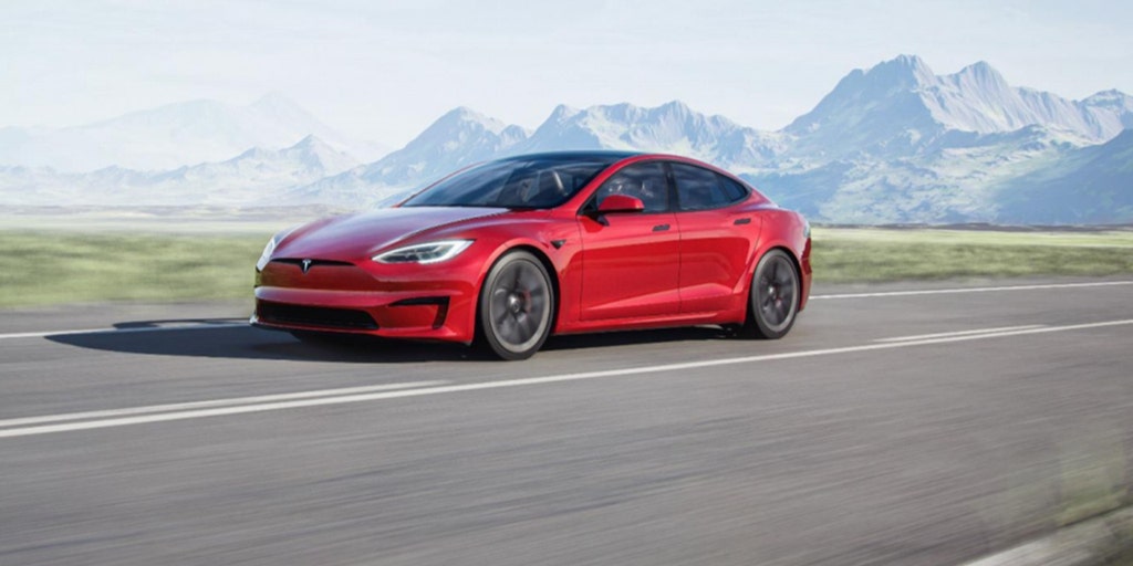 Elon Musk hits brakes on Tesla Model S Plaid+ production - Vimarsana News
