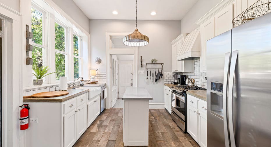 Chip And Joanna Gaines Renovated House On The Market For 550g Fox Business Chip And Joanna Gaines Renovated House On The Market For 550g Fox Business