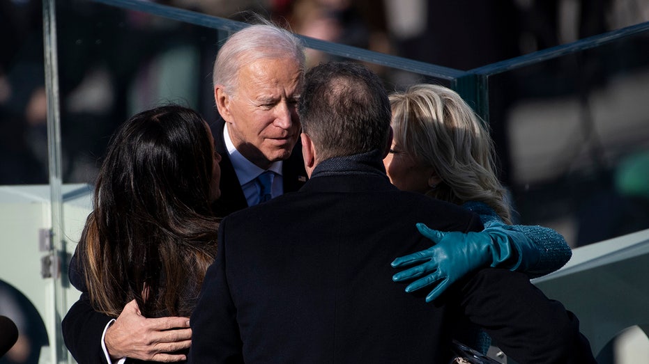 Joe-Biden-is-sworn1.jpg