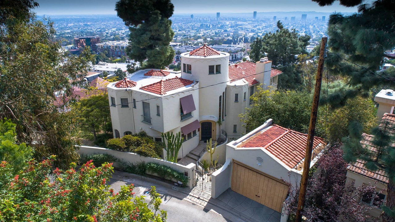 Marlon Brando's former mansion listed for nearly $4.3 million | Fox