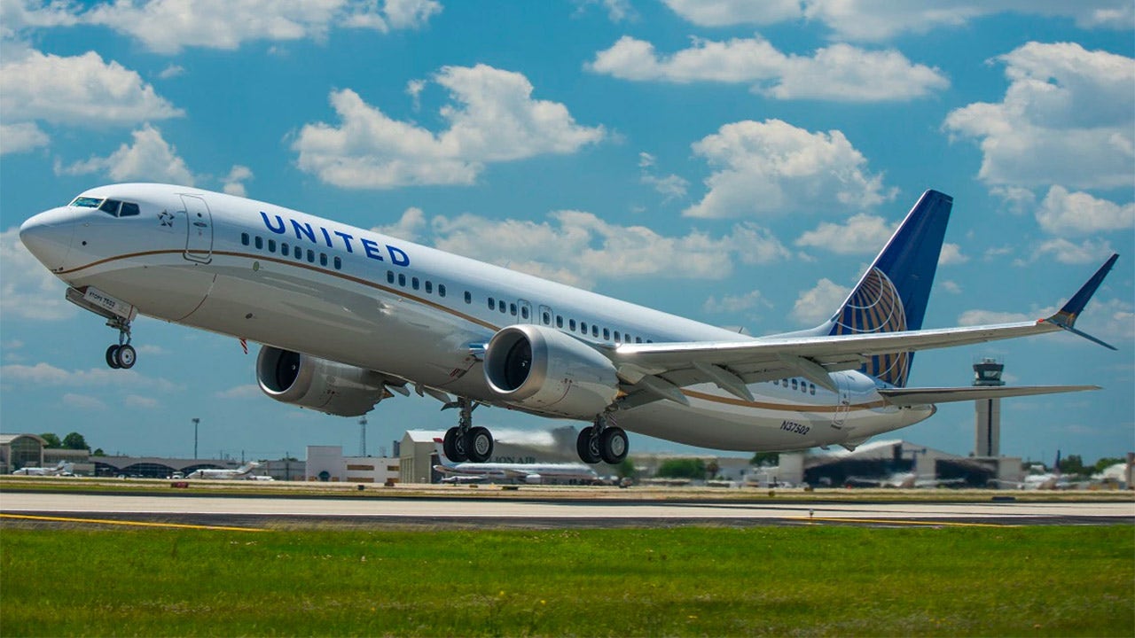 United shares fall to $ 1.4 billion loss as CEO promises a “clear path to profitability”.