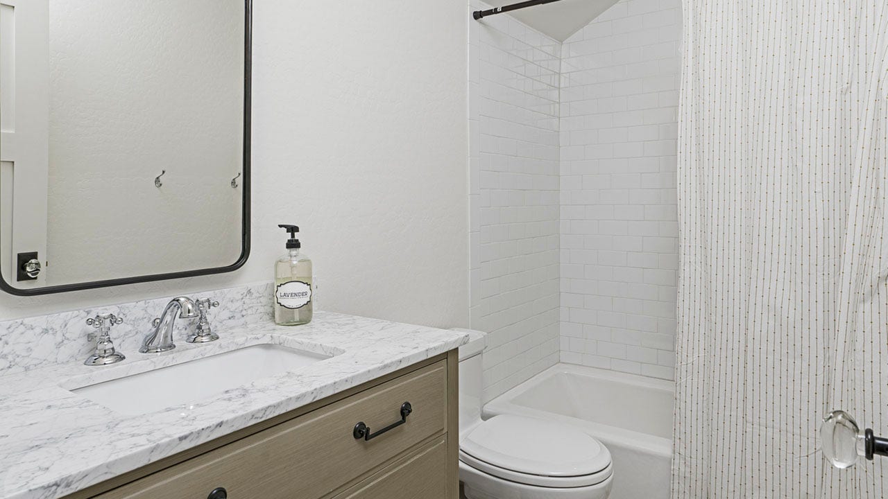 Bathroom With Kitchen Built Inside Of It Shocks Potential Homebuyers Fox Business