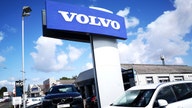 Missouri man gets brand new Volvo after hitting 1 million miles on decades-old sedan