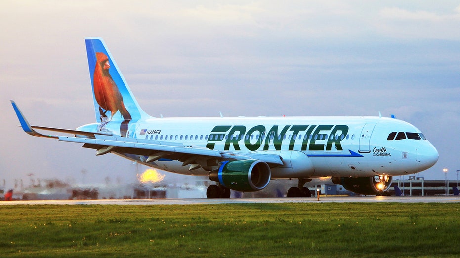 Frontier Airlines jet