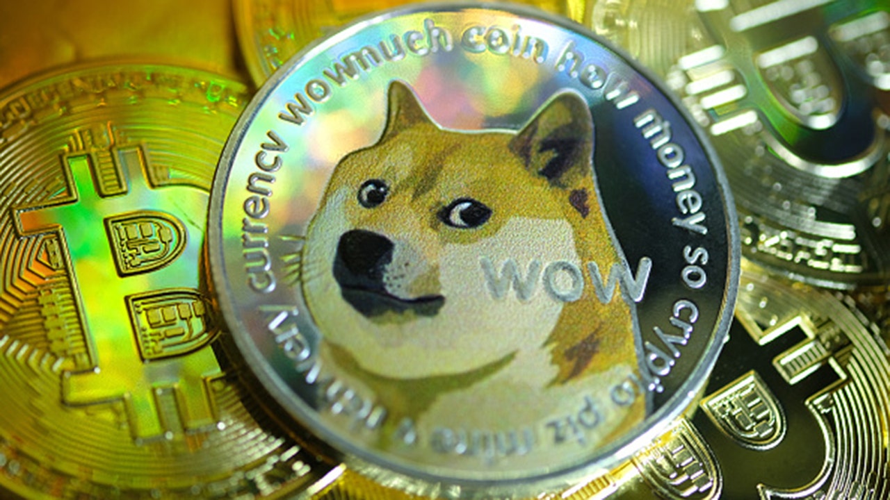 Bitcoin, Ethereum và Dogecoin đều nằm trong vùng phủ định vào đầu thứ Bảy