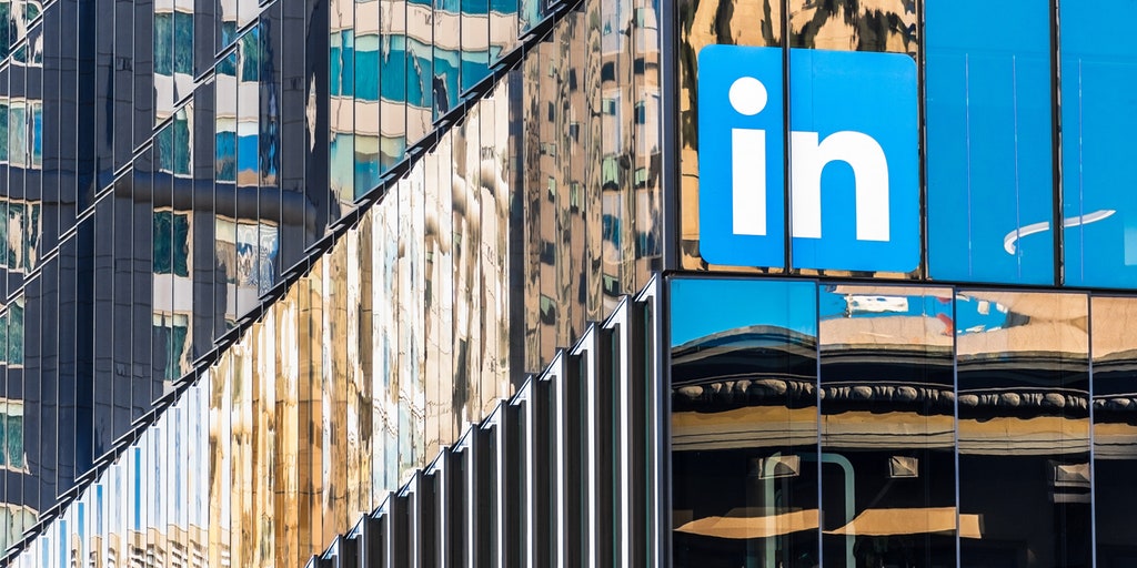 Fake LinkedIn profiles can be used to trick you into sharing secrets - Vimarsana News
