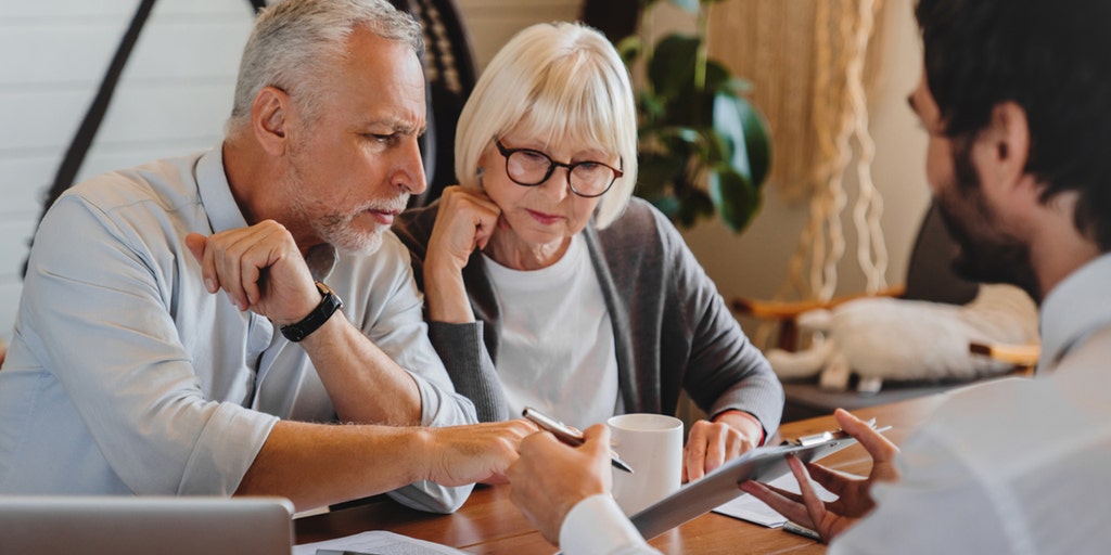 Financial-planning-seniors-iStock.jpg?ve