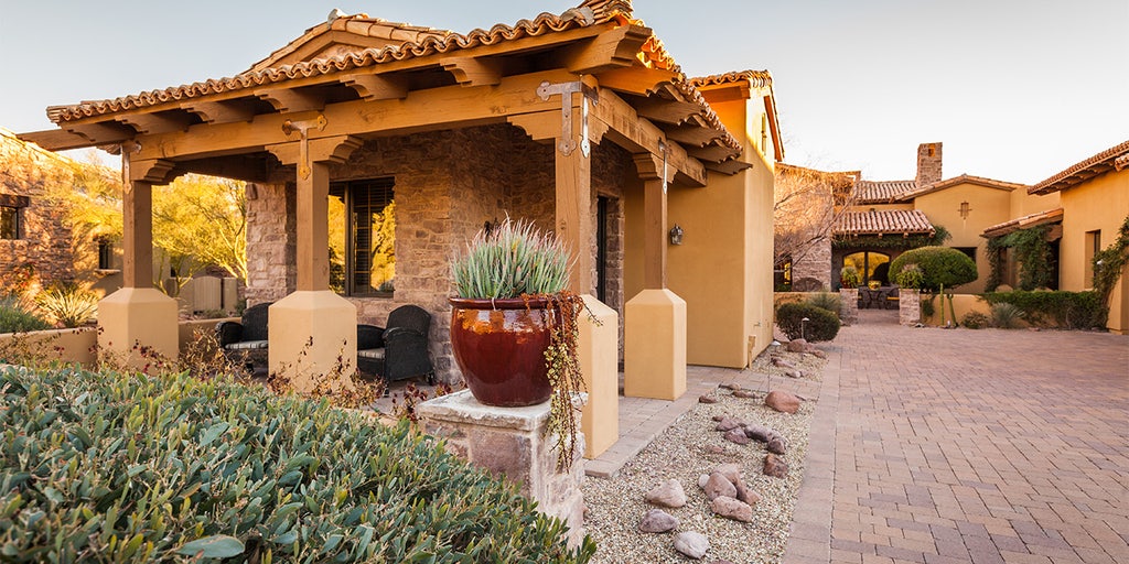 In Phoenix, million-dollar homes can't sell fast enough - Vimarsana News
