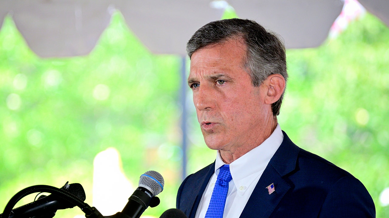 Delaware Dem lawmakers pass bill raising minimum wage to 15 per hour by 2025 over Republican