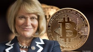 Bitcoin owner Senator Lummis supports cryptocurrency regulations: 'I want a level playing field'