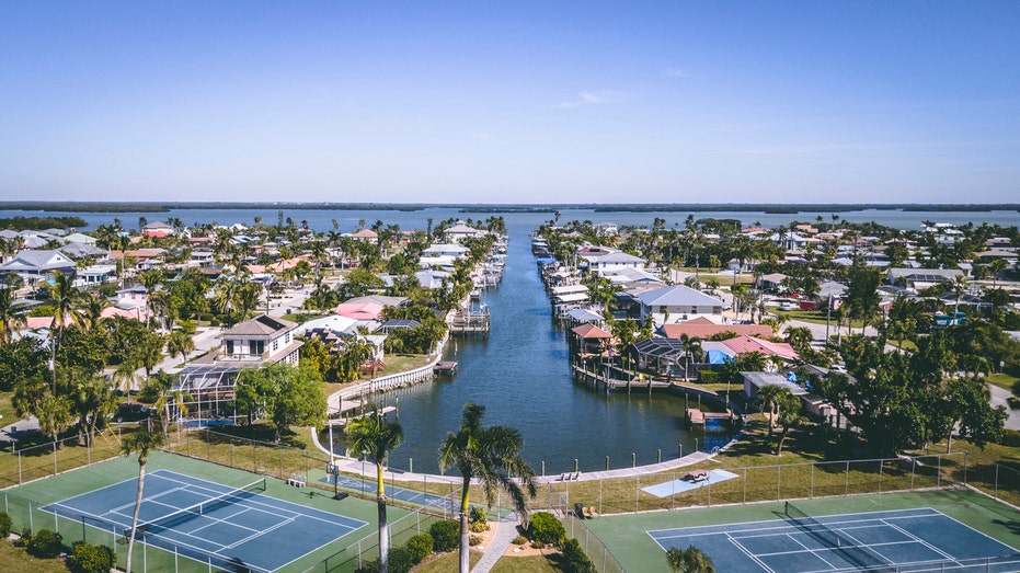 aerial position of Fort Myers, FL
